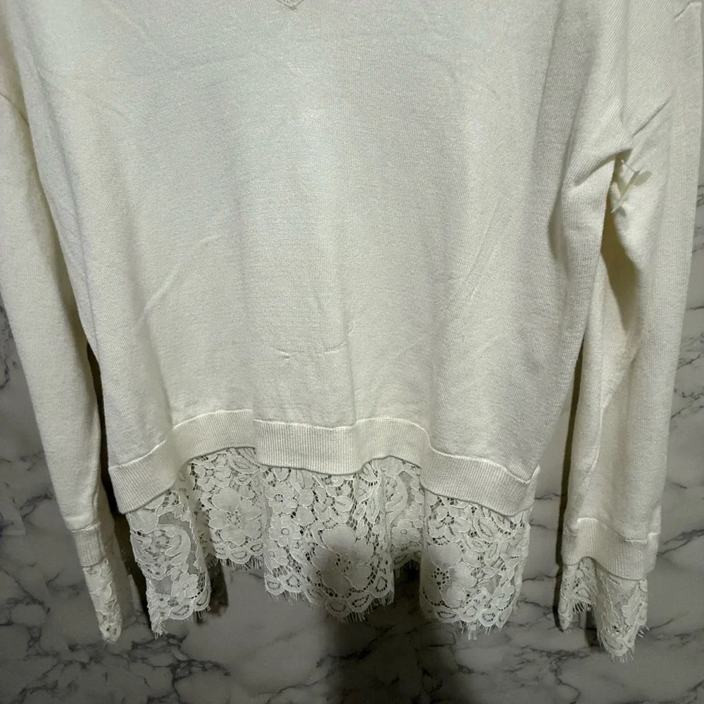 NEW Adrianna Papell Ivory V-Neck Sweater with Lace Hem XS